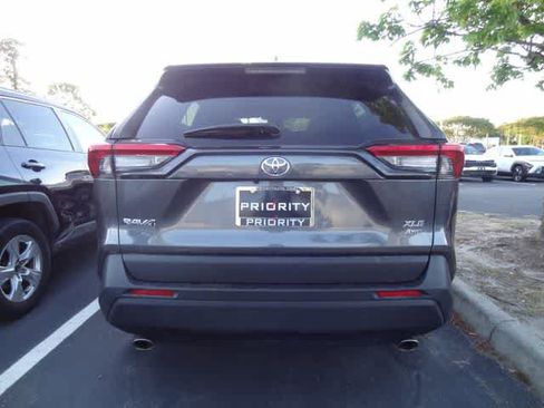 Certified 2025 Toyota RAV4 XLE AWD/4WD image 7