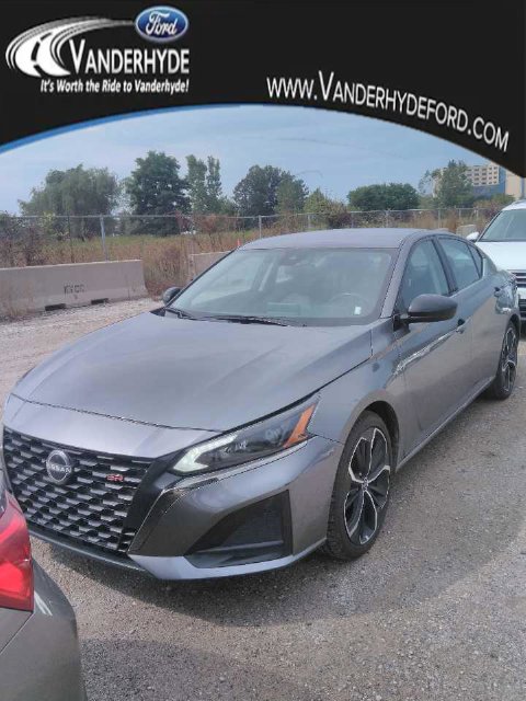 Used 2024 Nissan Altima 2.5 SR FWD image 1
