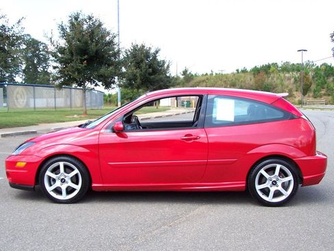 Used 2004 Ford Focus SVT image 5