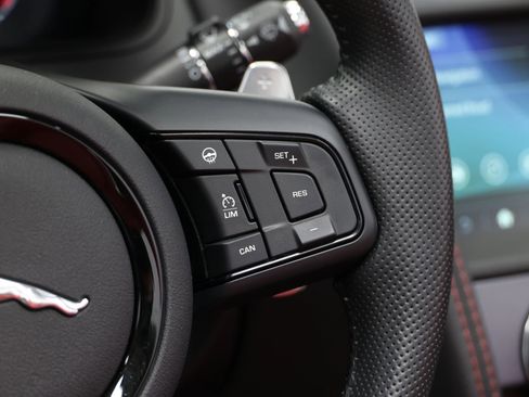 Used 2023 Jaguar F-TYPE R image 20