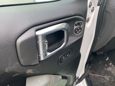 New 2026 Jeep Gladiator Mojave image 13