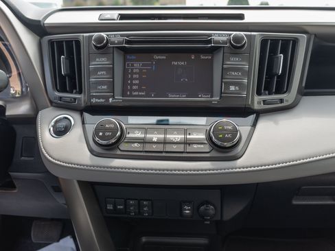 Used 2015 Toyota RAV4 Limited AWD/4WD image 12