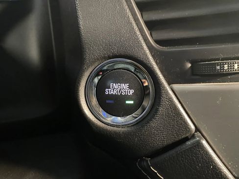 Used 2017 GMC Yukon XL Denali w/ Open Road Package image 13