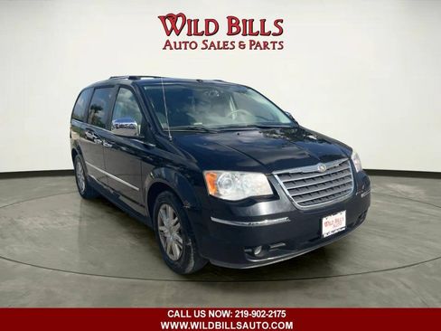 Used 2008 Chrysler Town & Country Limited w/ Entertainment Group #3 FWD image 26