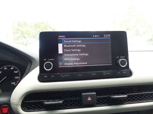 Used 2025 Honda HR-V LX image 37