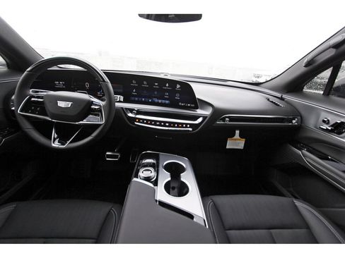 New 2027 Cadillac Lyriq Sport RWD image 9