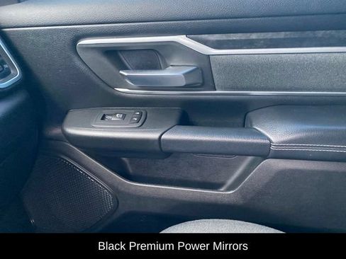 Used 2020 RAM 1500 Big Horn RWD image 19