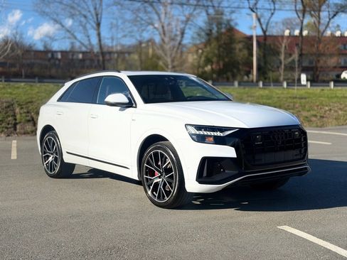 Used 2023 Audi Q8 Premium Plus w/ Premium Plus Package AWD/4WD image 9