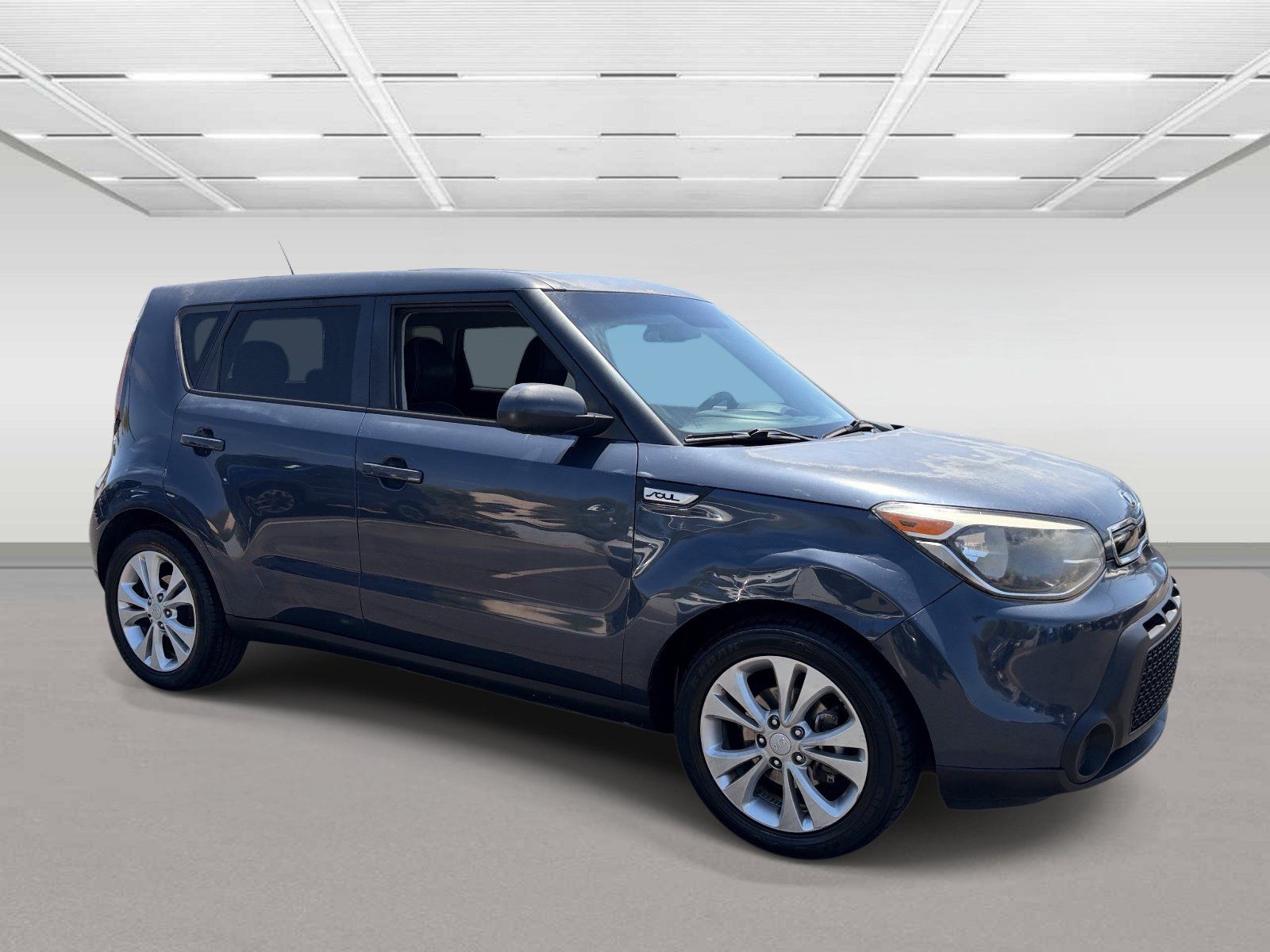 Used 2015 Kia Soul + FWD image 7