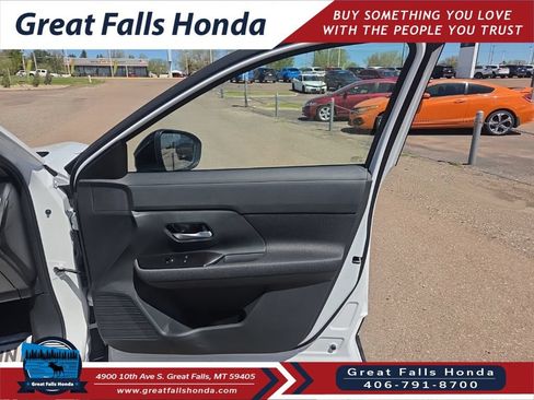 Used 2026 Nissan Kicks SV w/ Cold Weather Package AWD/4WD image 15