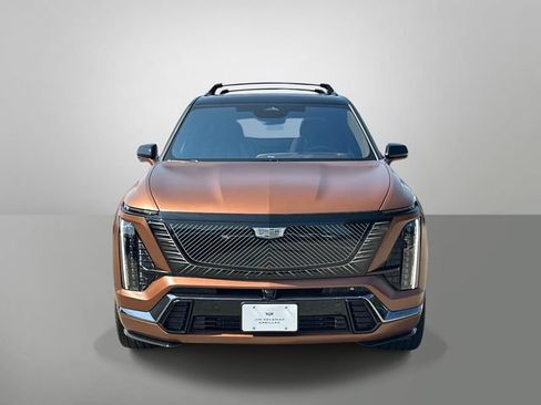 New 2027 Cadillac Vistiq Sport w/ LPO, Floor Liner Package AWD/4WD image 12