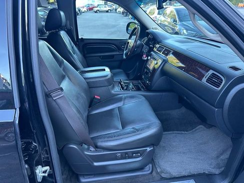 Used 2013 GMC Yukon Denali AWD/4WD image 13