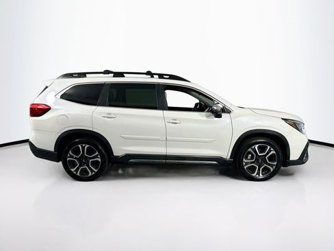Used 2023 Subaru Ascent Limited w/ Technology Package AWD/4WD image 4