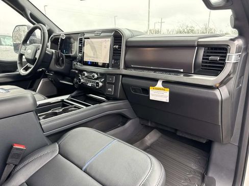 New 2026 Ford F350 Platinum w/ FX4 Off-Road Package image 18