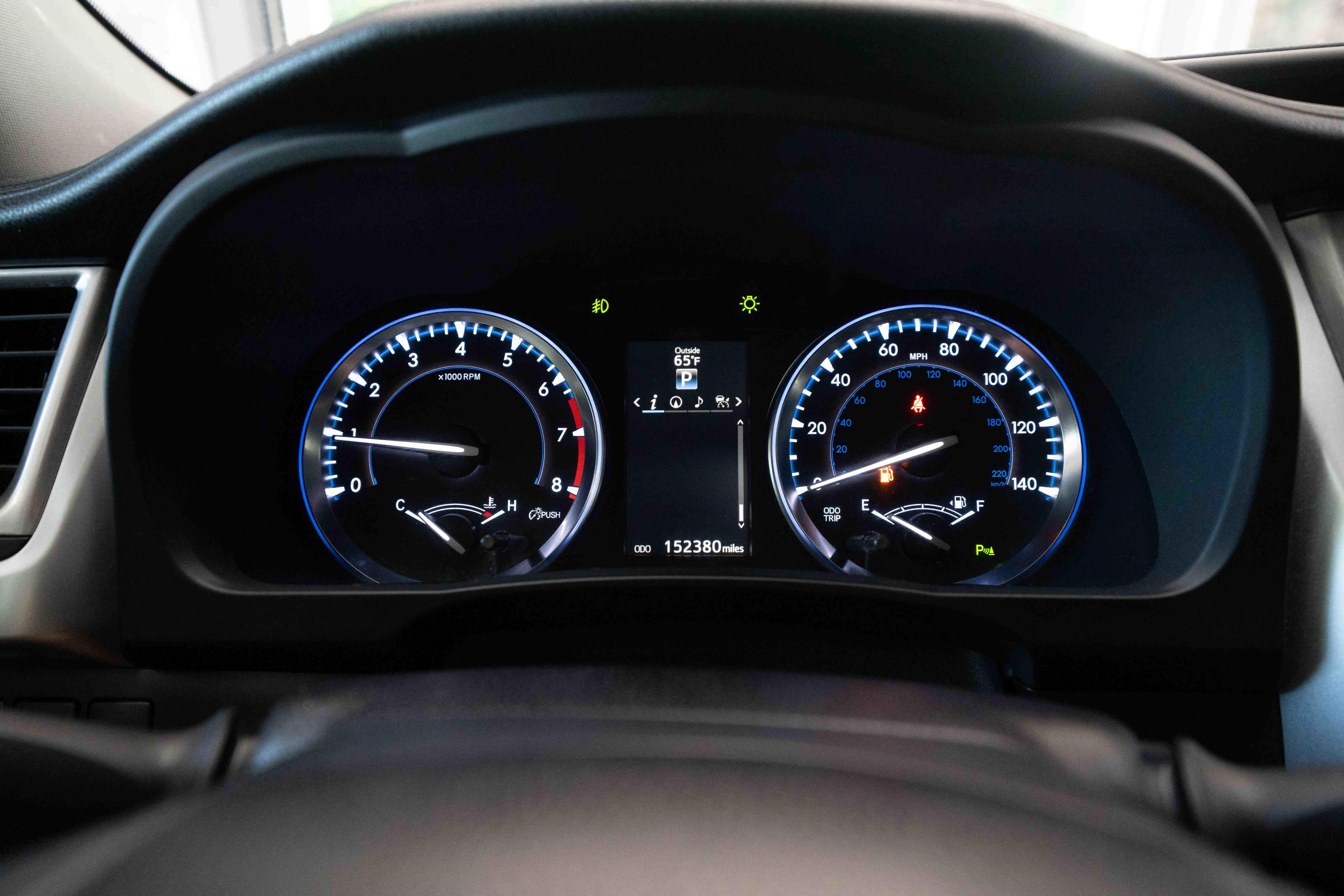 Used 2014 Toyota Highlander Limited Platinum AWD/4WD image 16