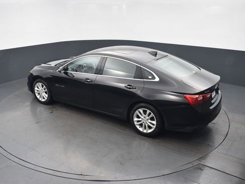 Used 2017 Chevrolet Malibu LT image 38