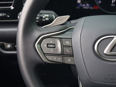 Used 2025 Lexus NX 250 FWD w/ Towing Package (2000 Lbs) image 19