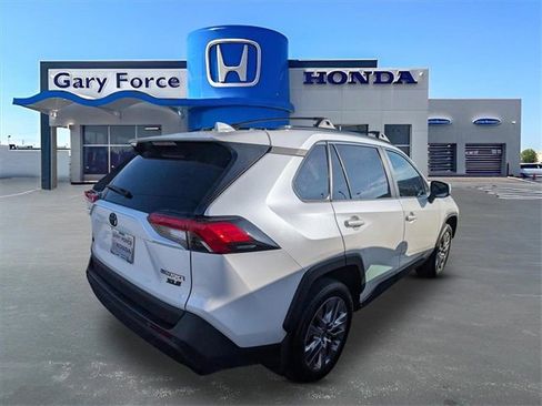 Used 2023 Toyota RAV4 XLE Premium image 2