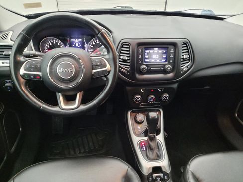 Used 2018 Jeep Compass Latitude w/ Safe & Security Group AWD/4WD image 22