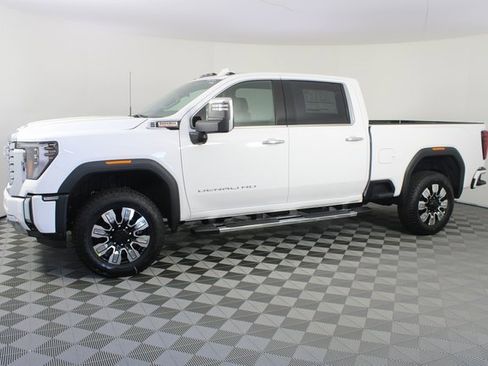 New 2026 GMC Sierra 3500 Denali image 2