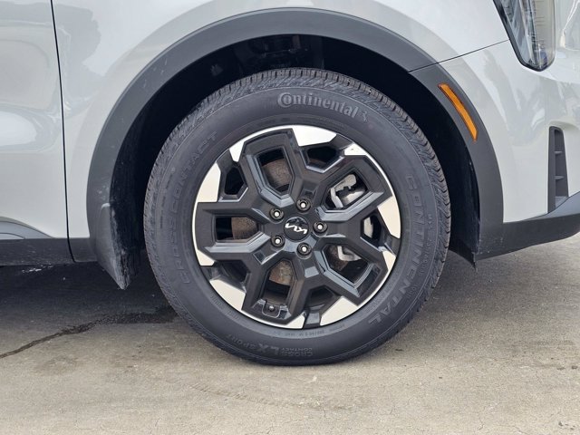 Used 2025 Kia Sorento S w/ Panoramic Sunroof Package FWD image 6