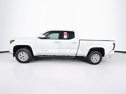 New 2026 Toyota Tacoma SR5 AWD/4WD image 5