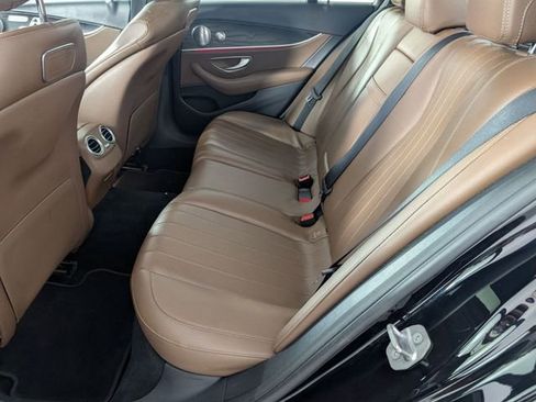 Used 2018 Mercedes-Benz E 300 image 27
