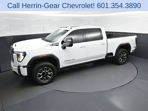 Used 2024 GMC Sierra 2500 AT4 w/ AT4 Premium Plus Package AWD/4WD image 33