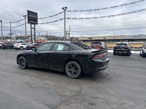 Used 2023 Dodge Charger SXT w/ Cold Weather Package image 6