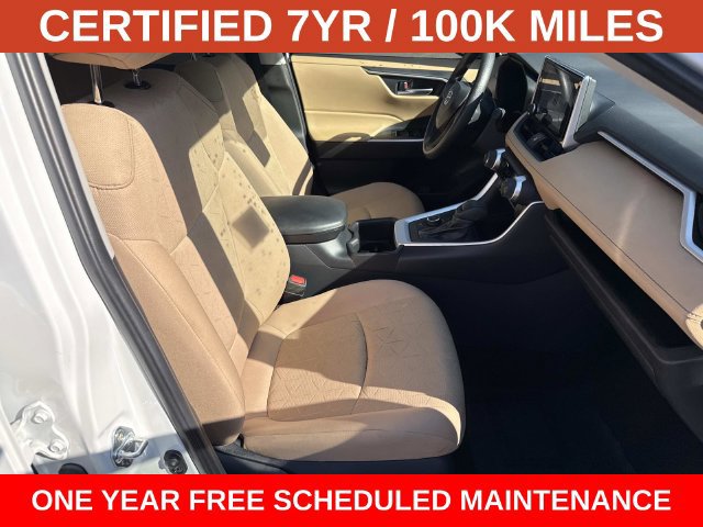 Used 2025 Toyota RAV4 XLE AWD/4WD image 9