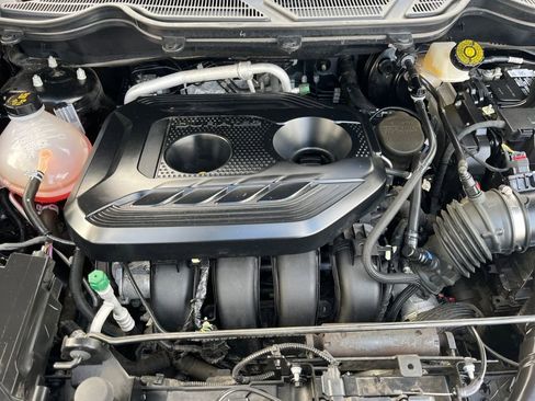 Used 2022 Ford EcoSport SE image 4