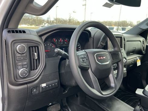 New 2026 GMC Sierra 2500 Pro w/ Convenience Package image 10