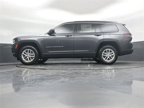 New 2025 Jeep Grand Cherokee L Laredo image 45