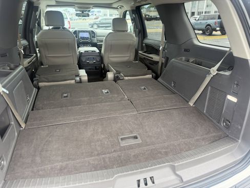 Used 2021 Ford Expedition Limited RWD image 17