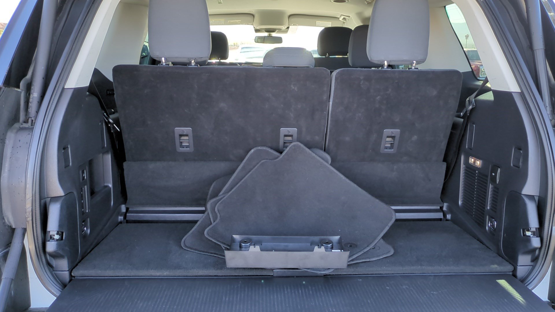 Used 2025 Ford Expedition Active AWD/4WD image 29