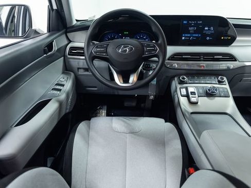 Used 2021 Hyundai Palisade SE AWD/4WD image 3