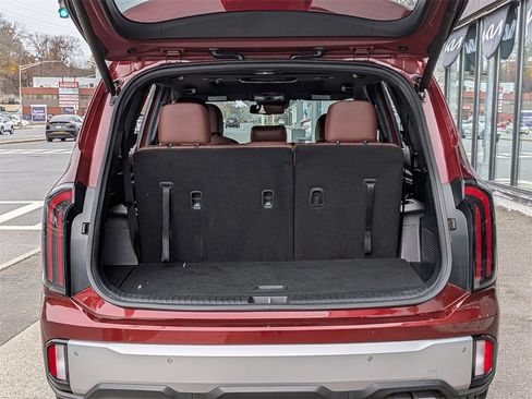 Used 2023 Kia Telluride EX image 9