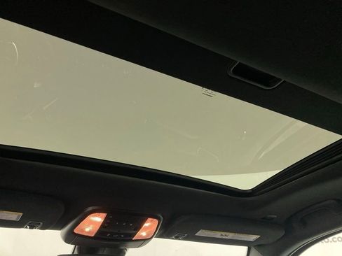 Used 2024 Dodge Durango GT image 17