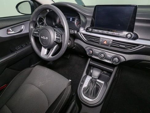 Used 2023 Kia Forte LXS w/ LXS Technology Package image 16