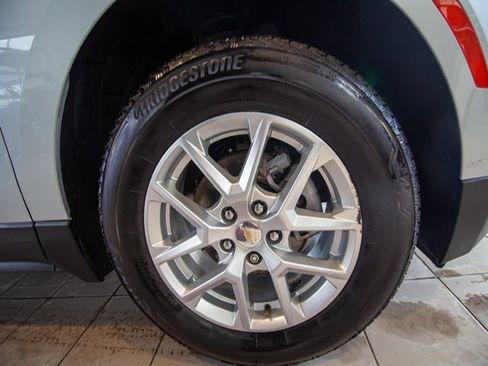 Used 2022 Chevrolet Equinox LT image 27