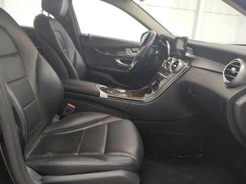Used 2019 Mercedes-Benz C 300 4MATIC Sedan image 21
