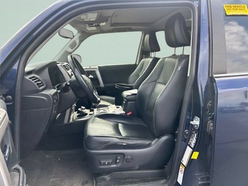 Used 2018 Toyota 4Runner Limited AWD/4WD image 17