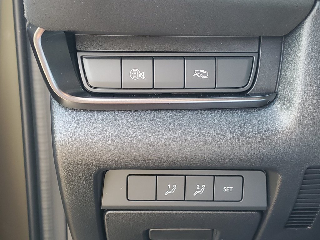 Certified 2024 MAZDA CX-30 Carbon AWD/4WD image 18