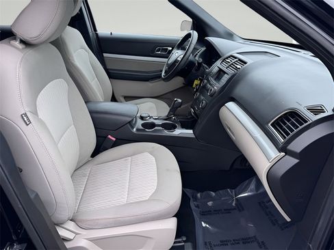 Used 2018 Ford Explorer 4WD image 27