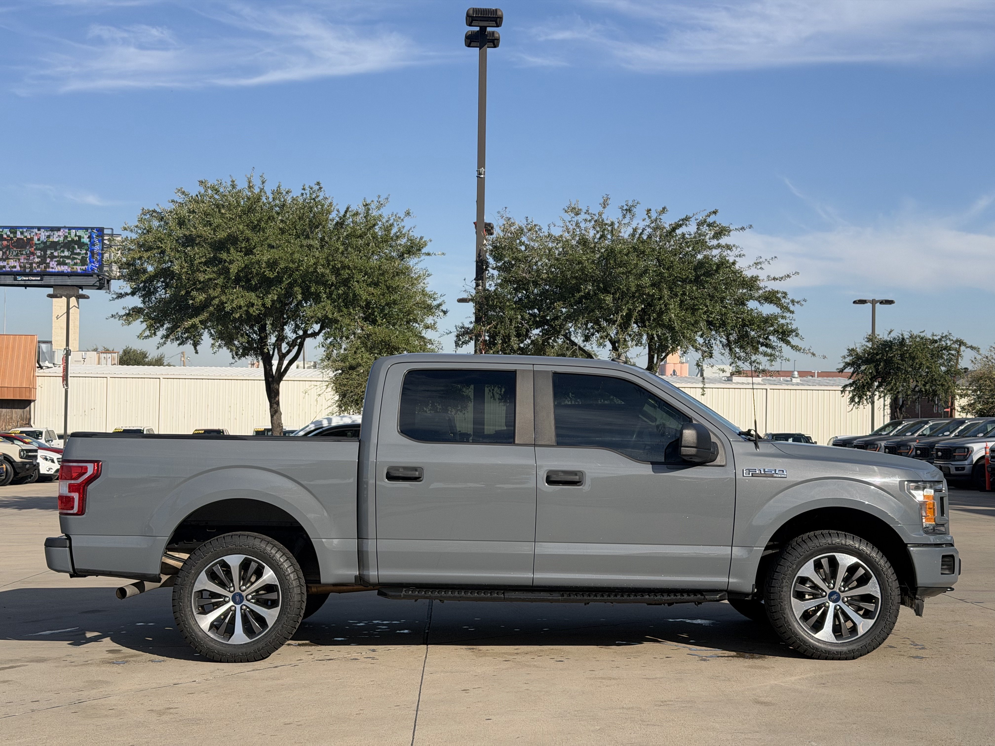 Used 2020 Ford F150 XL w/ Equipment Group 101A Mid AWD/4WD image 3