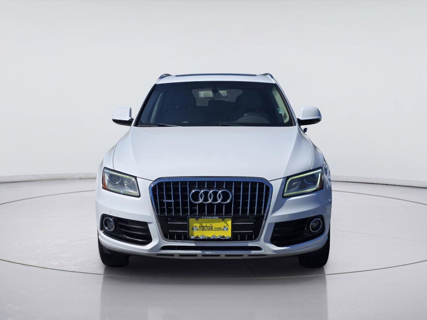 Used 2017 Audi Q5 2.0T Premium Plus w/ Technology Package AWD/4WD image 2