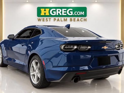 Used 2020 Chevrolet Camaro LT w/ Technology Package RWD image 2
