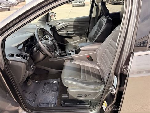 Certified 2019 Ford Escape Titanium w/ U9j03 - Titanium Tow Package AWD/4WD image 14