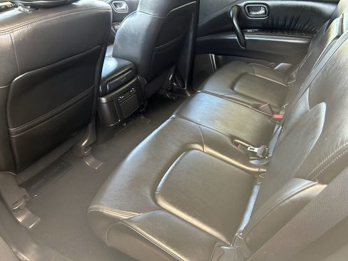 Used 2022 Nissan Armada SV RWD image 17