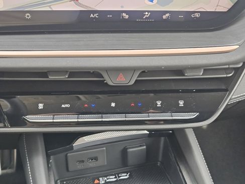 New 2026 Buick Envision Sport Touring AWD/4WD image 14